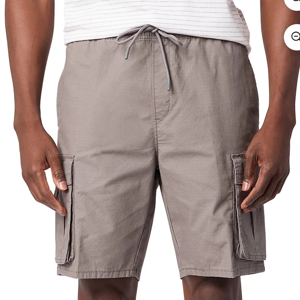 Signature by Levi Strauss Men's Tan Cargo Shorts